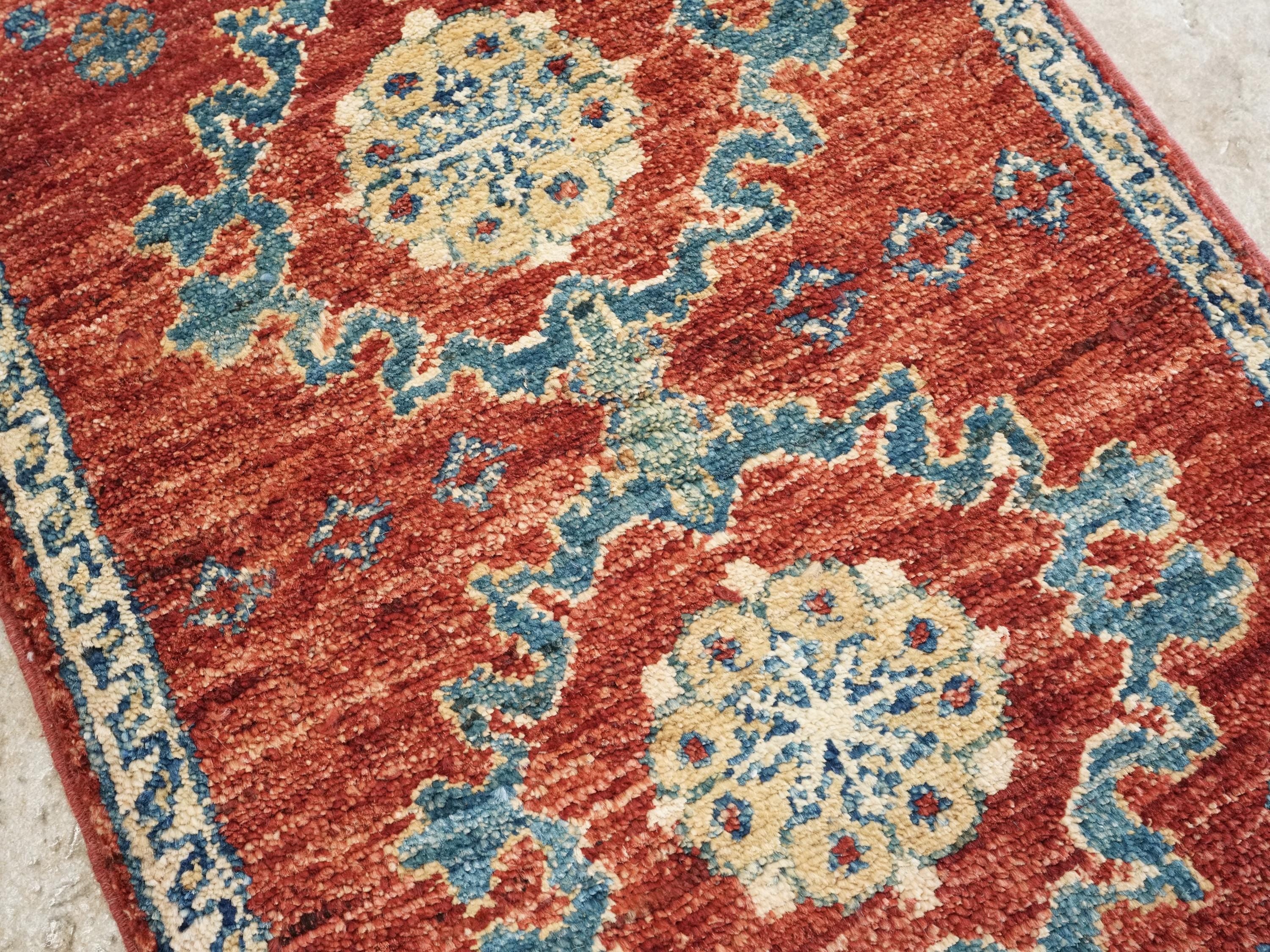 1x2 Ft Hand Knotted Red Serapi Rug - Ghazni Wool Accent Rug