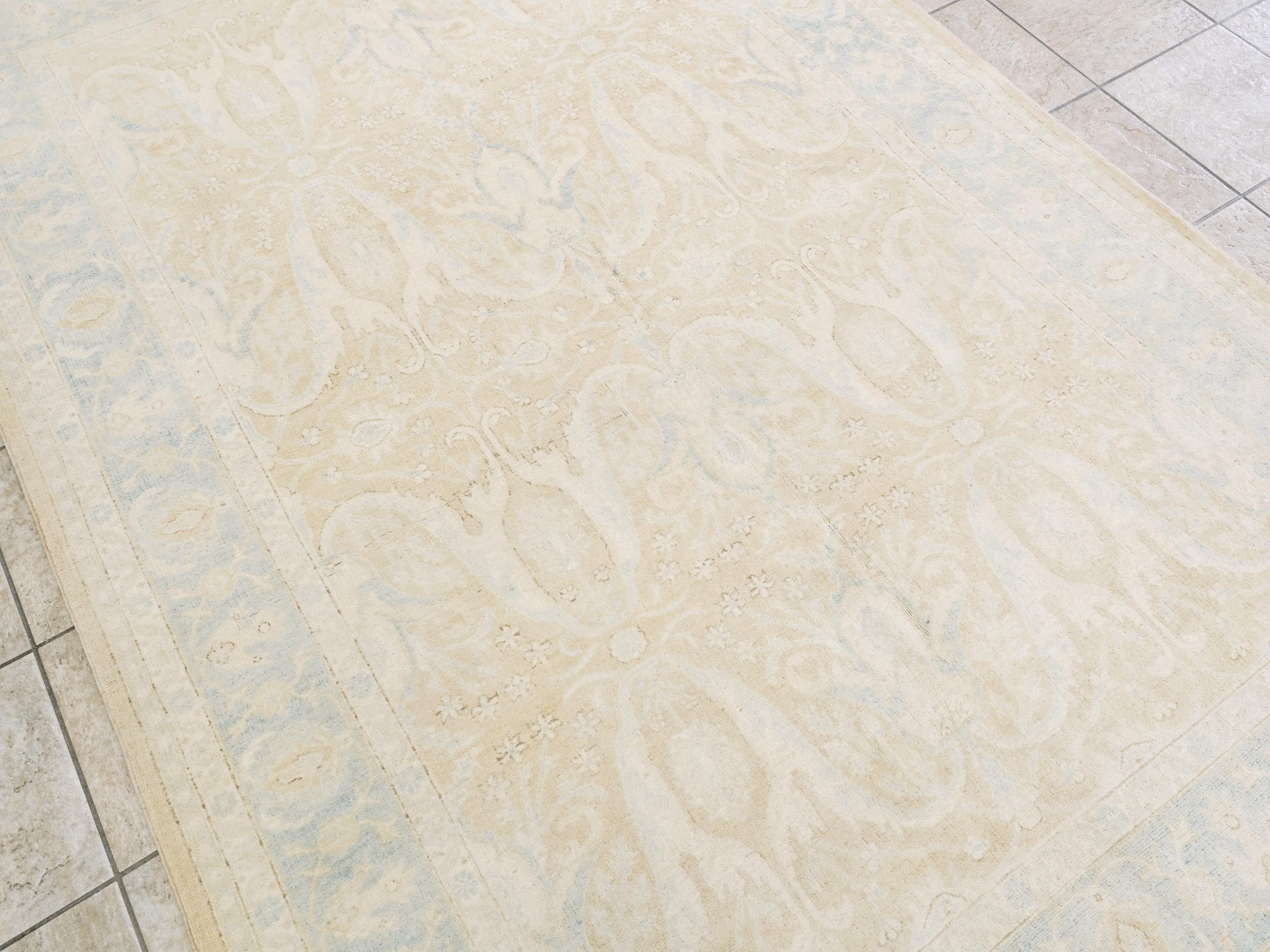6x9 Ft Hand Knotted Bidjar Rug - Beige & Blue Persian Design