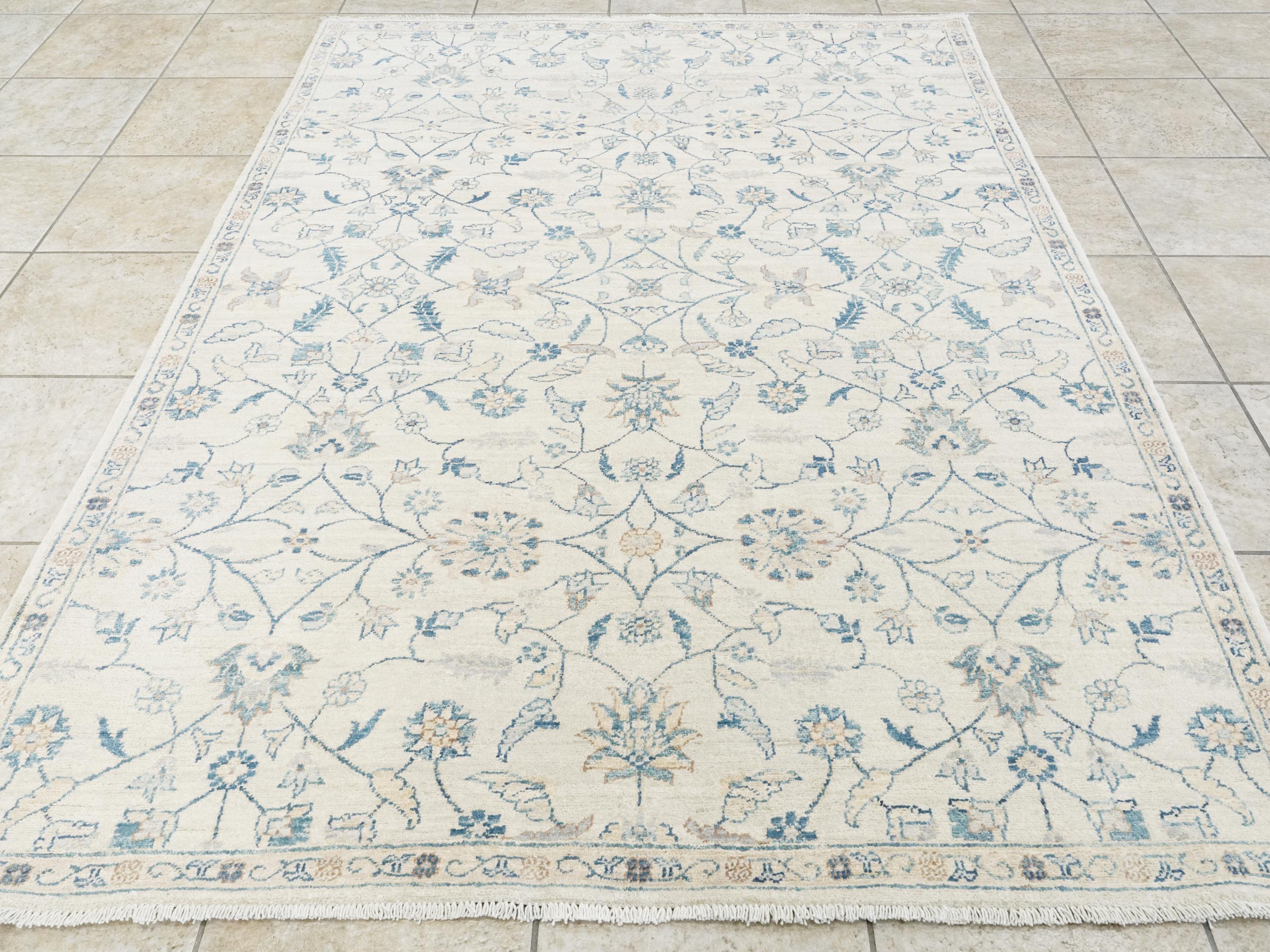 5x7 Ft White Serapi Rug - Vintage Afghan Floral Rug - Persian Design