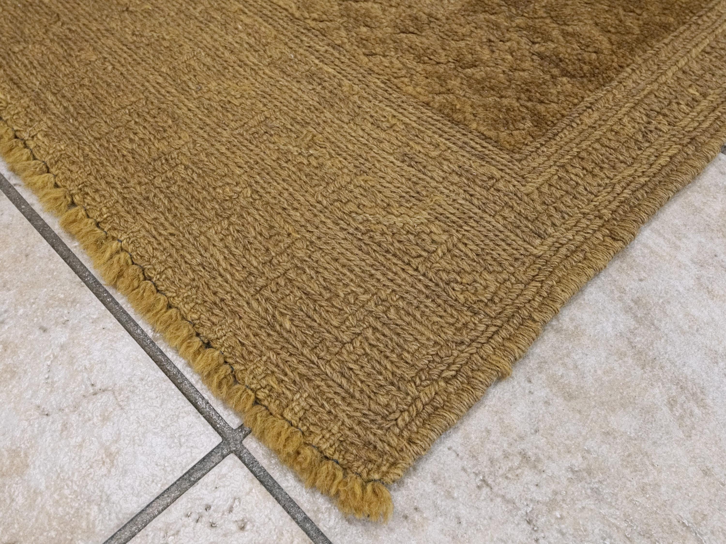 5x6 Ft Vintage Tribal Kilim Rug - Hand-Knotted Wool - Bronze Detail