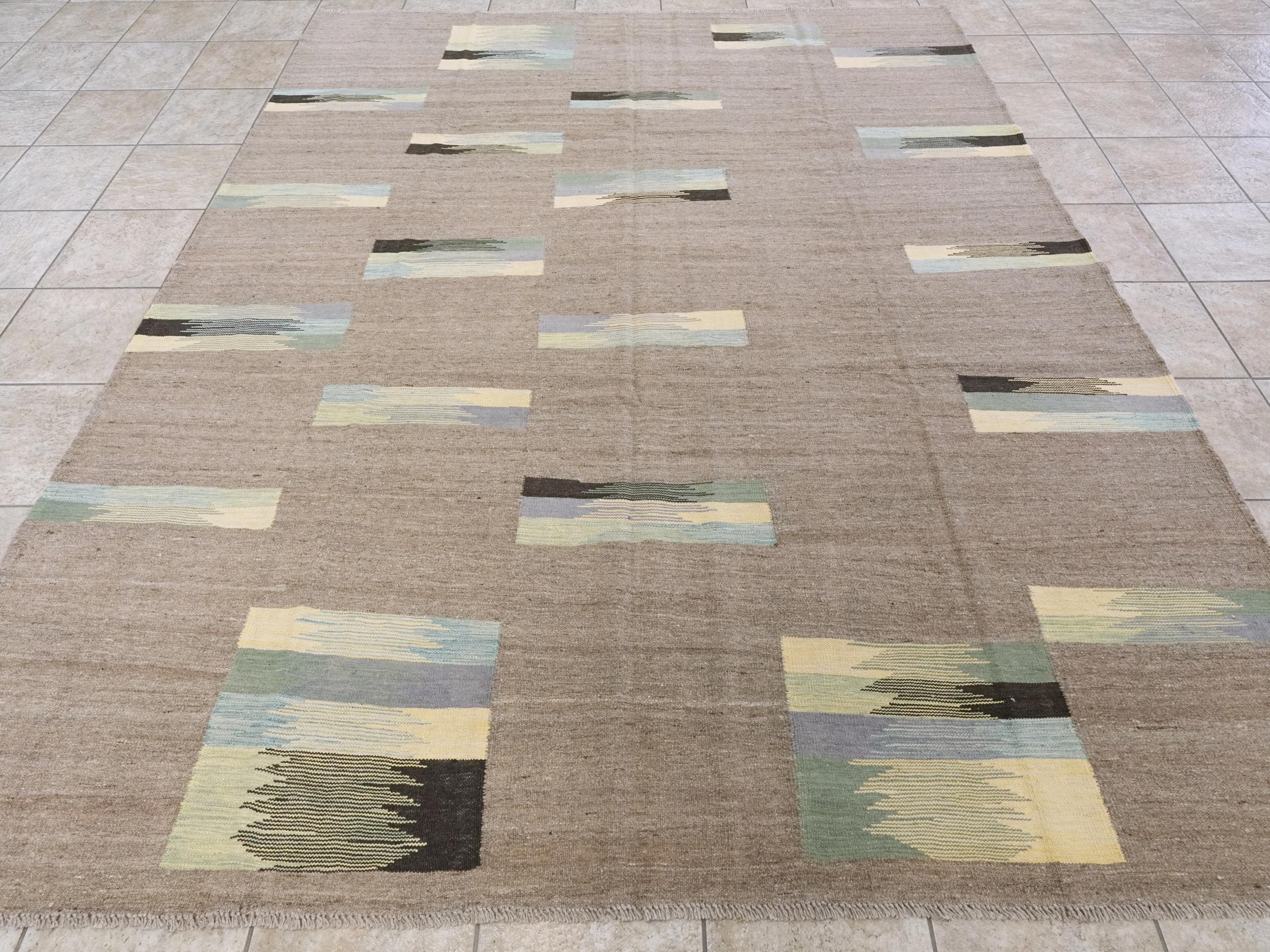 8x10 Ft Brown & Green Kilim Rug - Flat Weave Area Rug