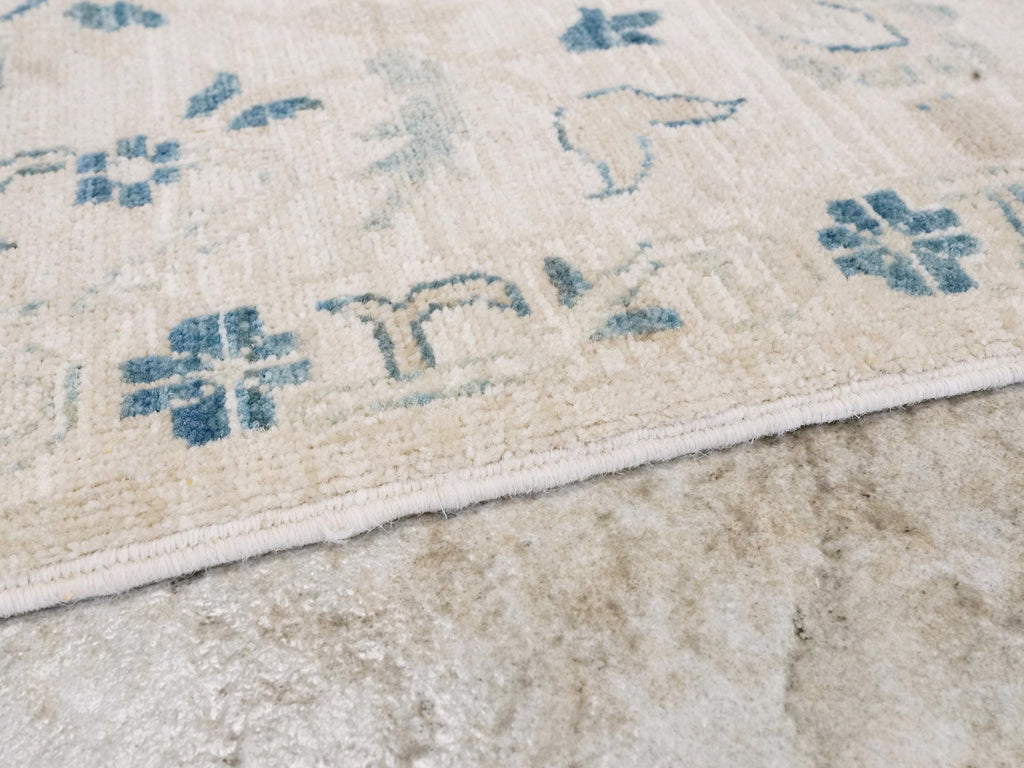 Handmade White Serapi Rug - 4x6 Ft Oriental Area Rug - Floral Design