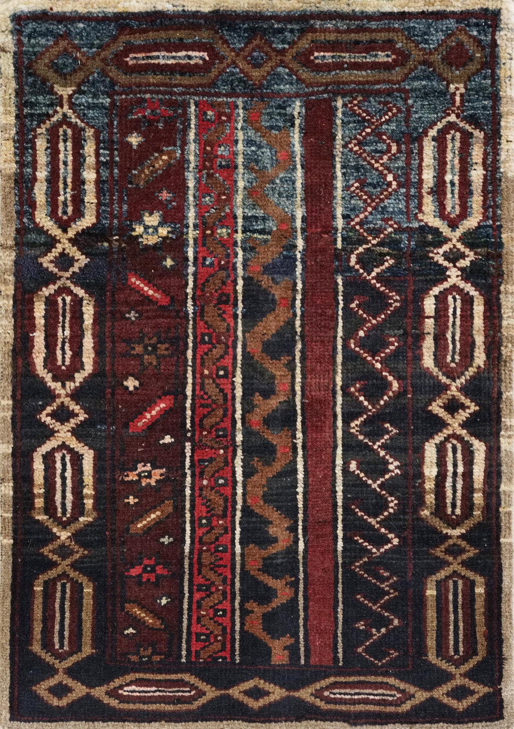 1x2 Ft Hand Knotted Heriz Rug - Black & Red Afghan Wool Accent Rug