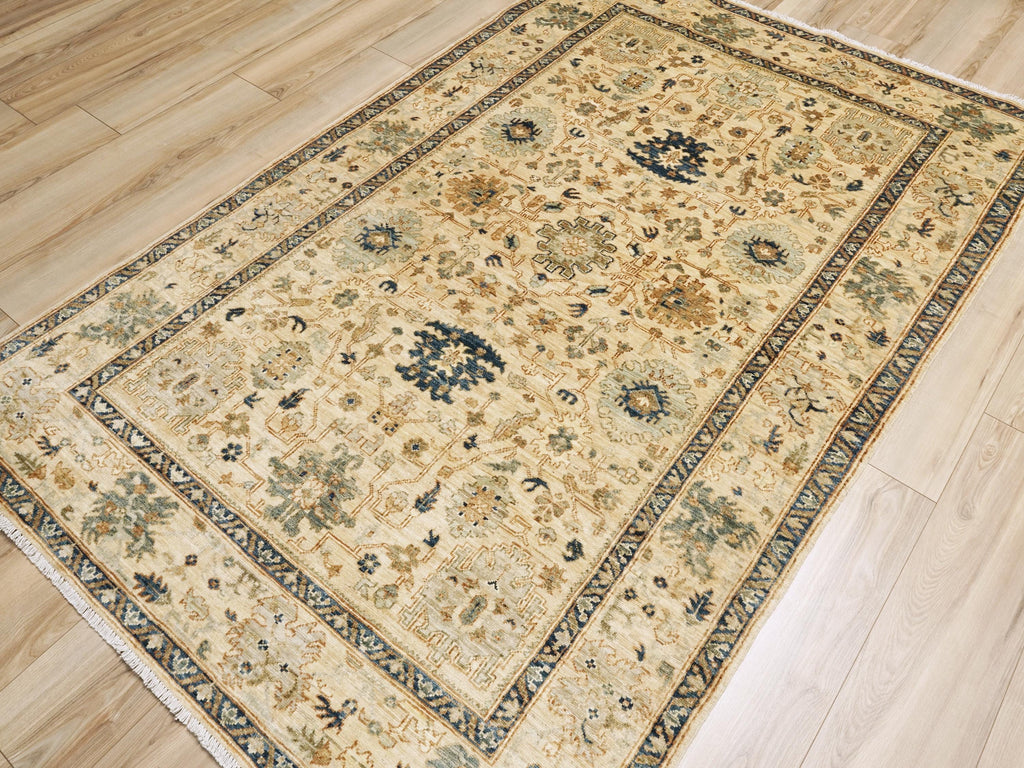 5x8 Ft Beige Serapi Rug - Afghan Handmade Wool Rug - Floral Design