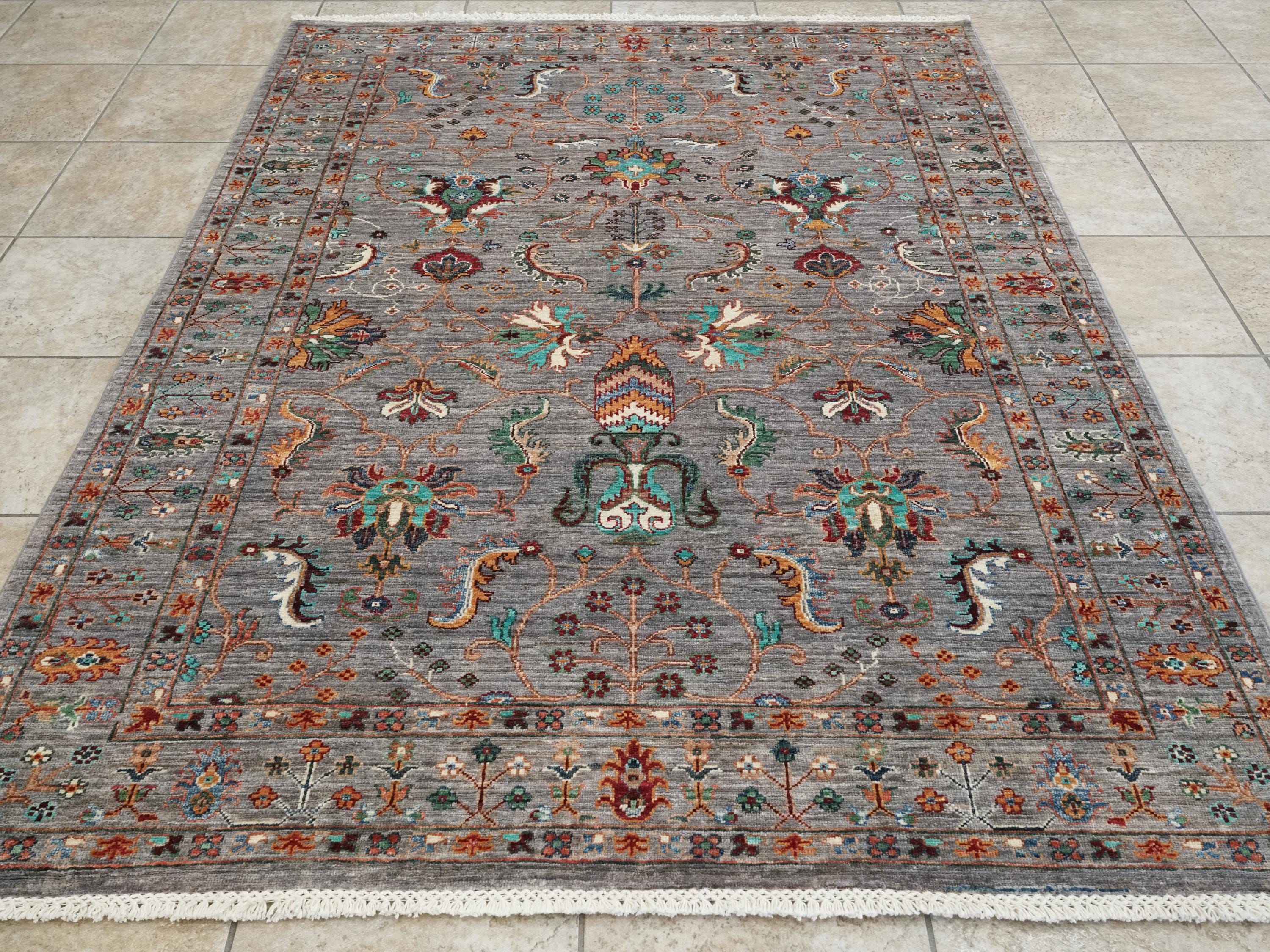 5x7 Ft Gray Serapi Rug - Hand Knotted Floral Rug