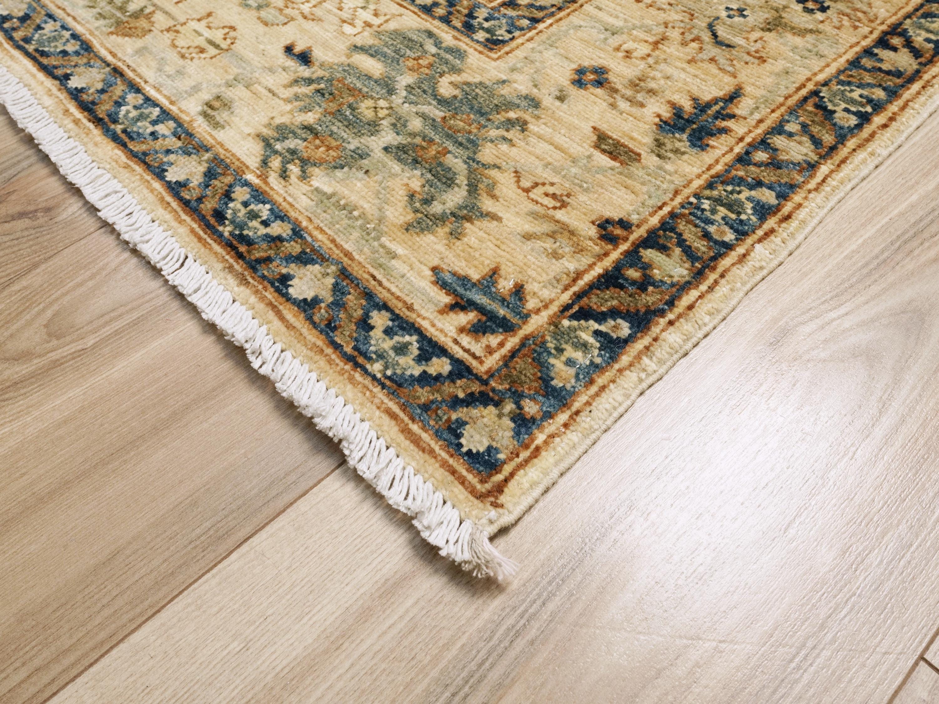 5x8 Ft Beige Serapi Rug - Afghan Handmade Wool Rug - Floral Design