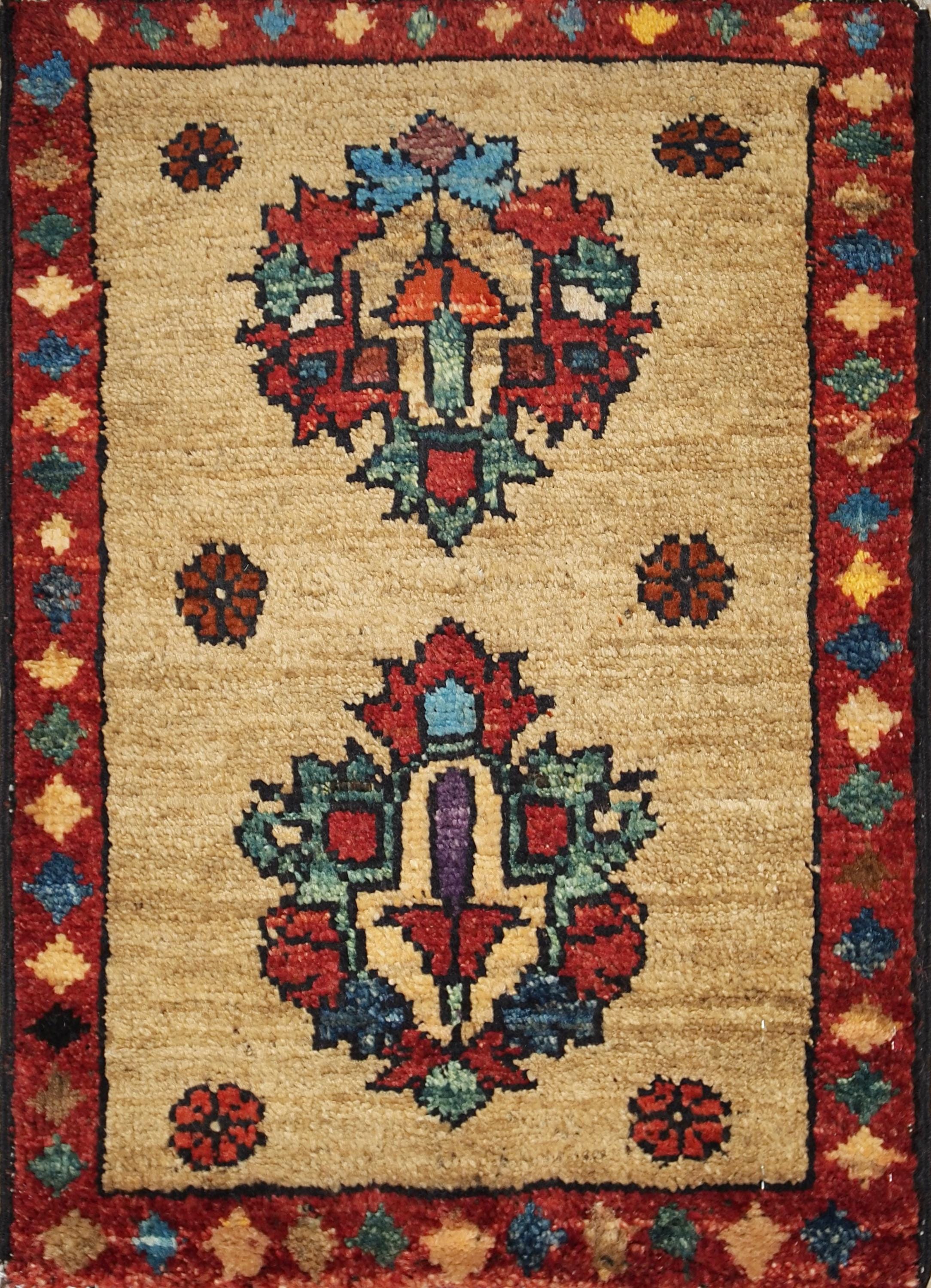 1x2 Ft Hand Knotted Wool Serapi Rug - Beige Floral Accent Rug