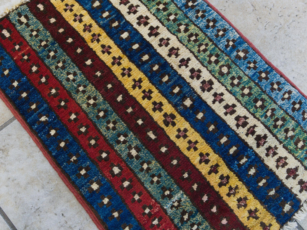 1x2 Ft Colorful Heriz Rug - Wool Accent Rug
