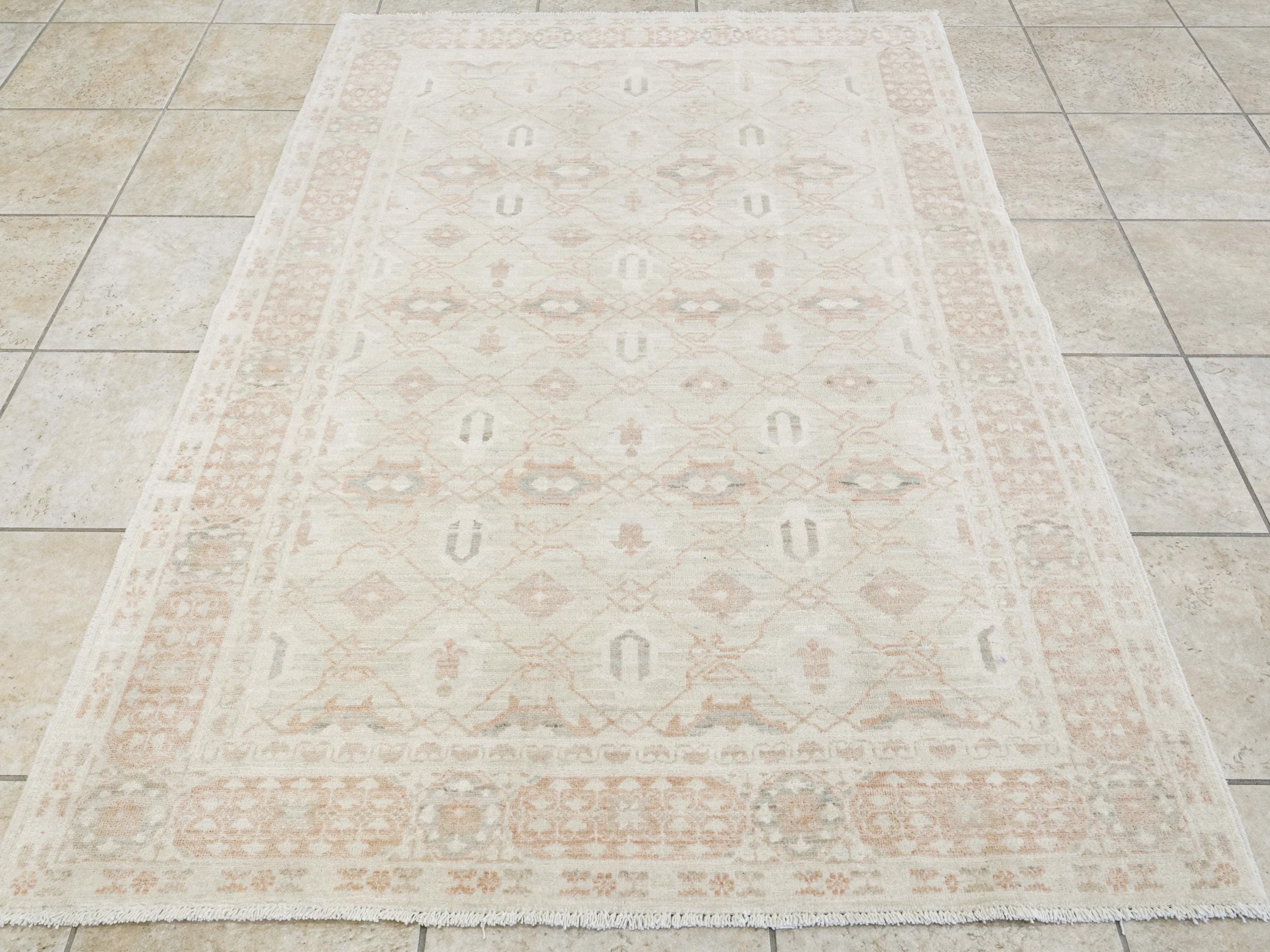 4x6 Ft Beige Heriz Rug - Handmade Vintage Oriental Rug