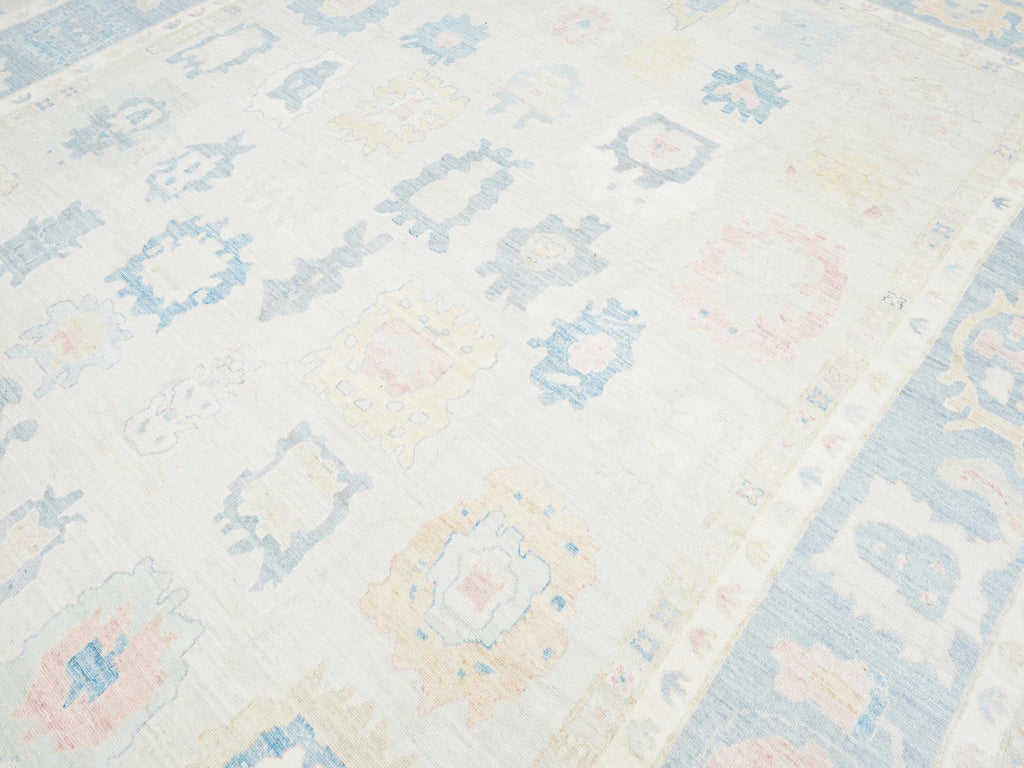 12x15 Ft Muted Ushak Rug - Traditional Wool Area Rug - White & Blue Turkish design