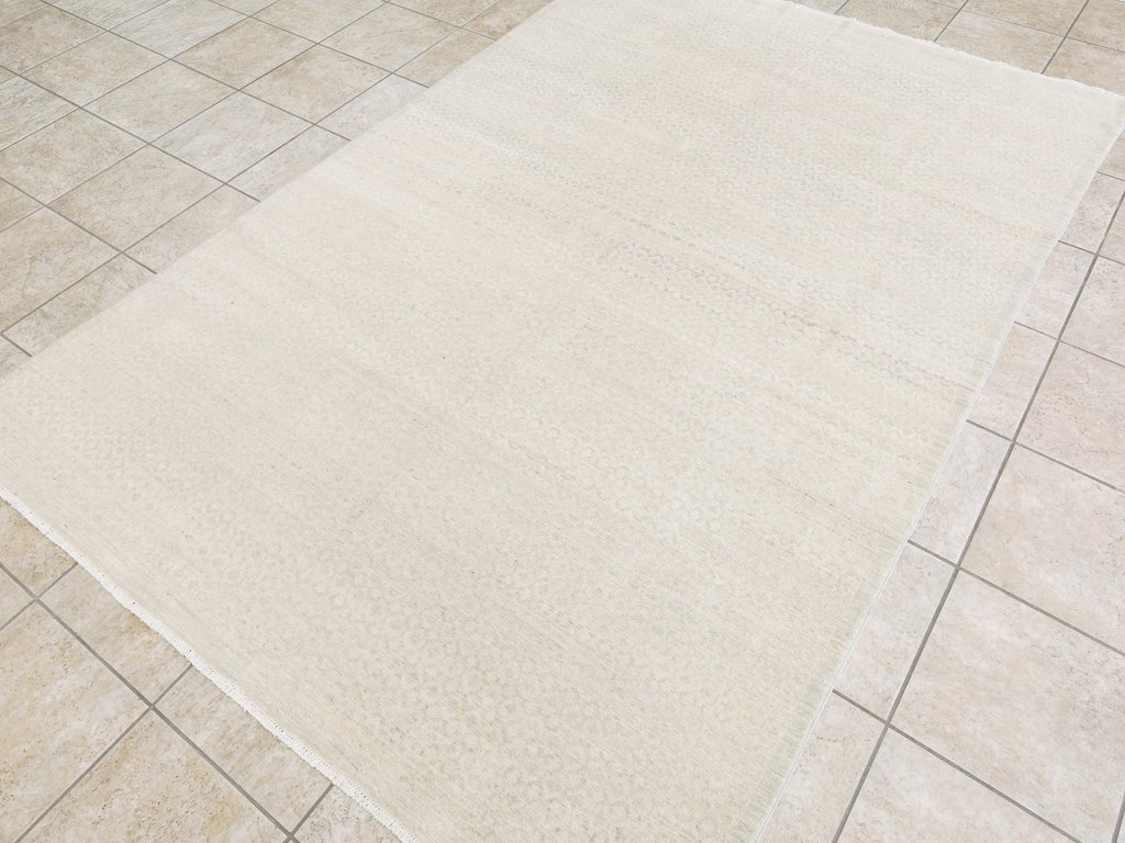 6x9 Ft White Heriz Rug - Hand Knotted Oriental Area Rug