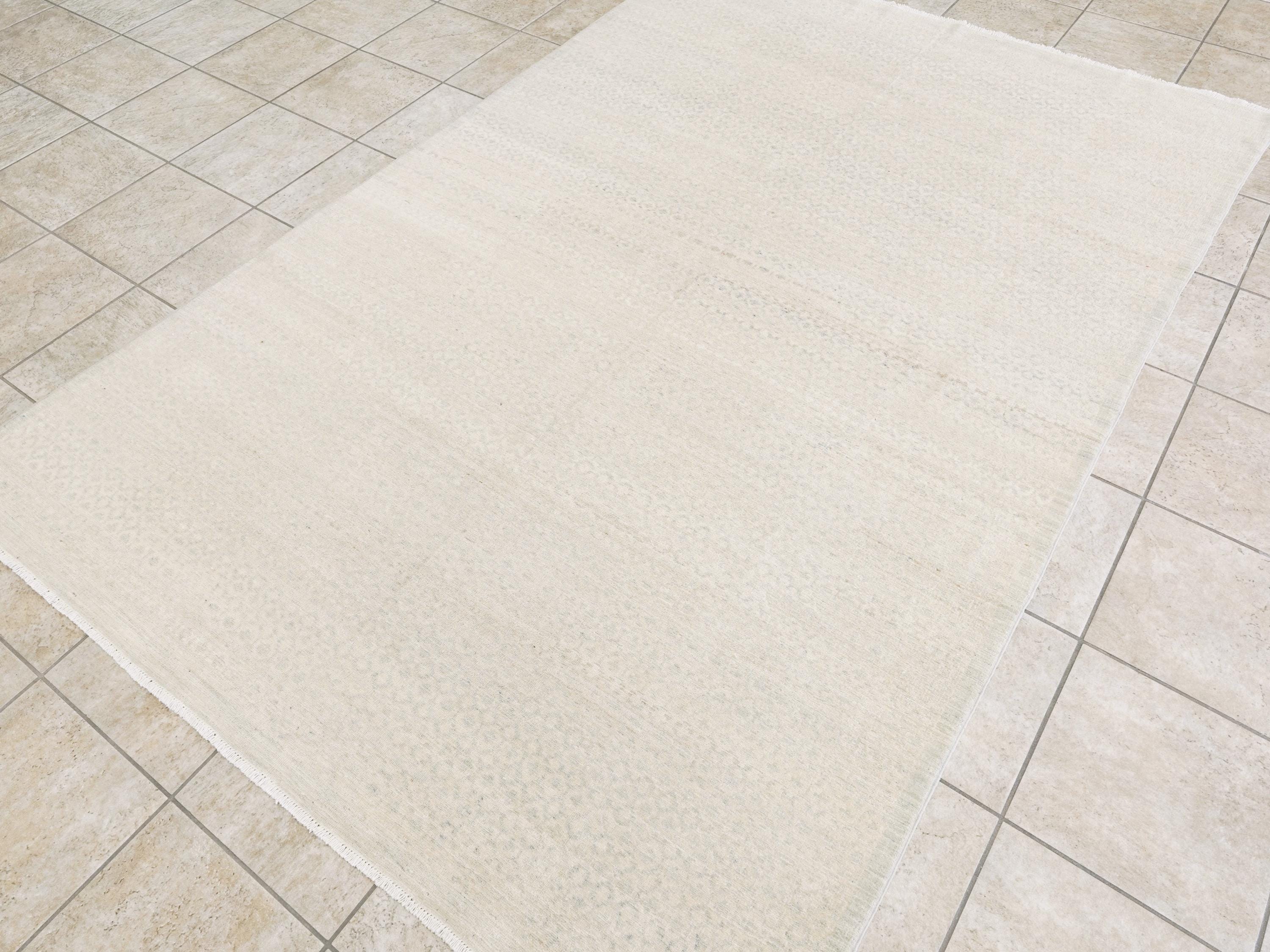 6x9 Ft White Heriz Rug - Hand Knotted Oriental Area Rug