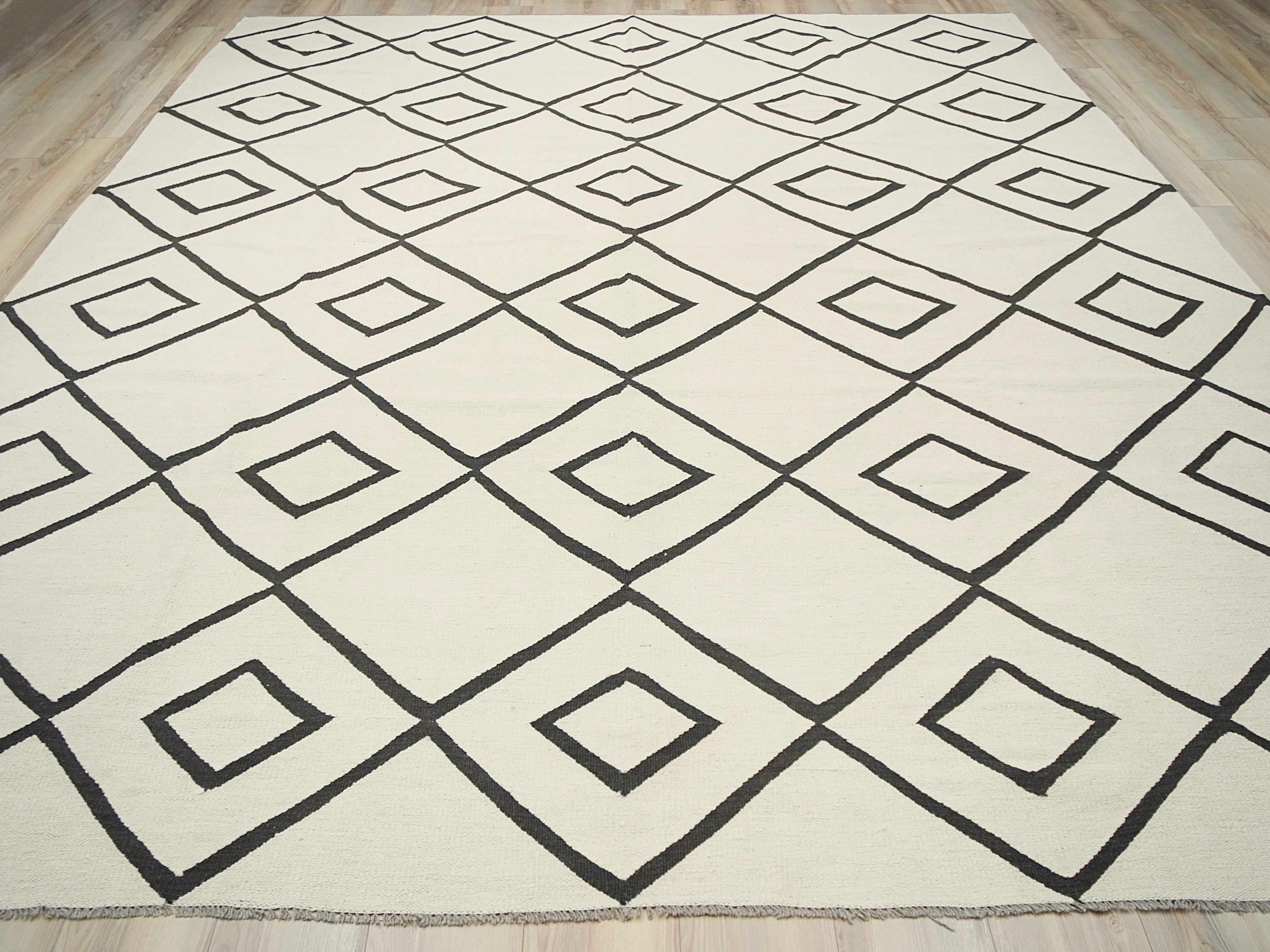 10x14 Ft White Kilim Rug – Hand Knotted Wool Flatweave Rug