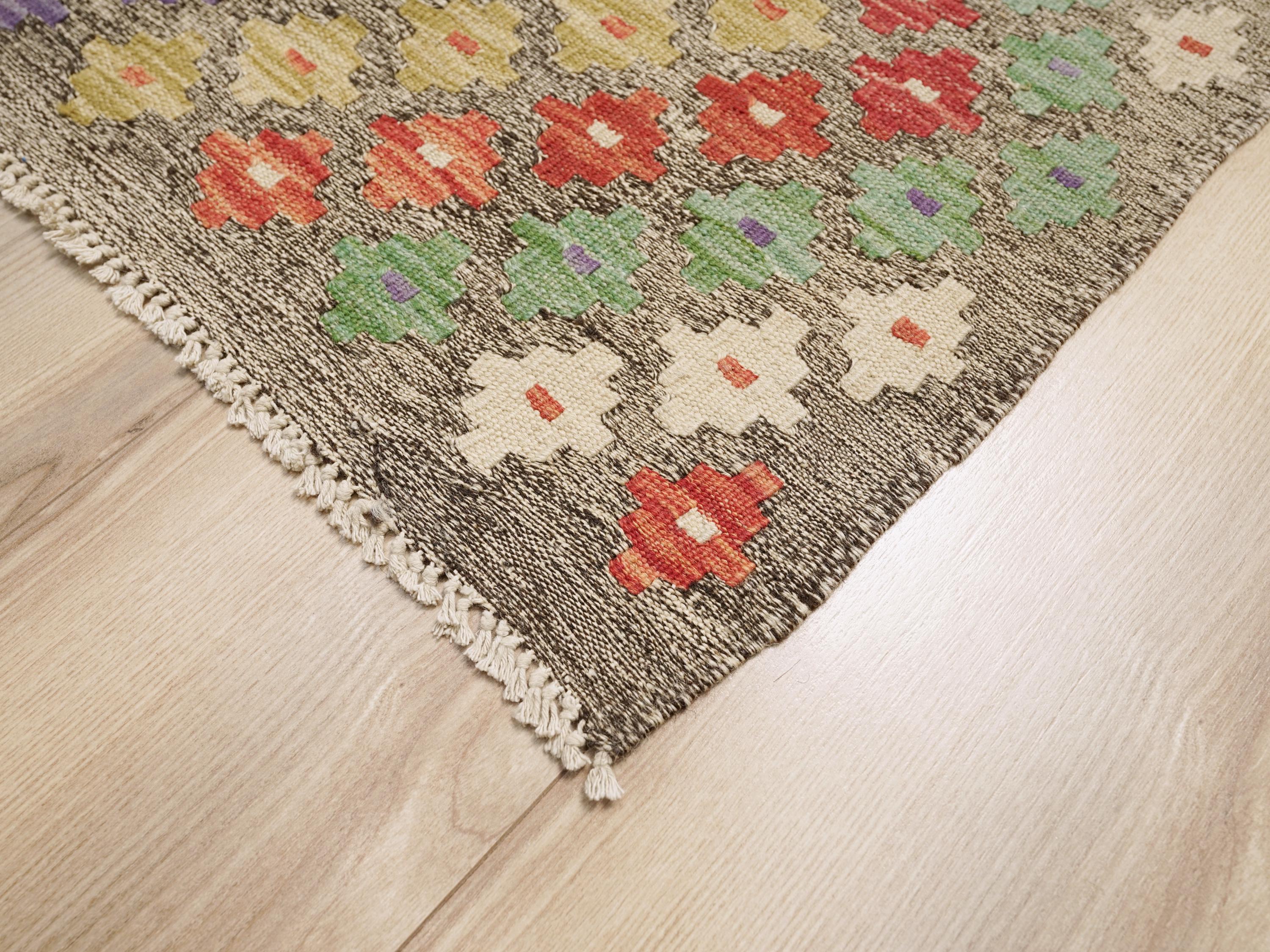 5x7 Ft Colorful Kilim Rug - Afghan Flat Weave