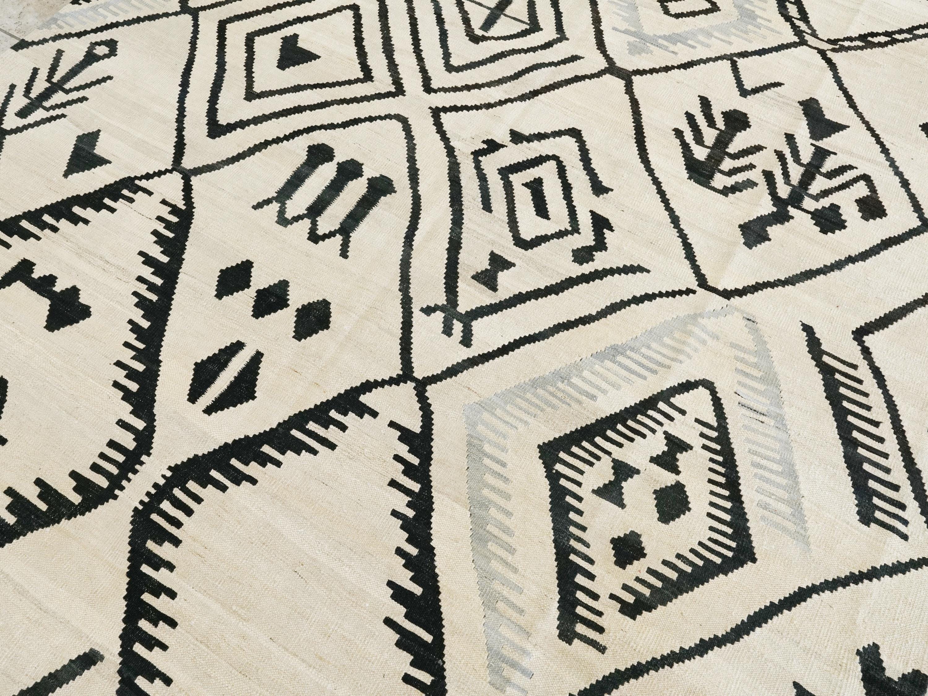 7x10 Ft Black & Beige Kilim Rug - Handwoven Afghan Flatweave