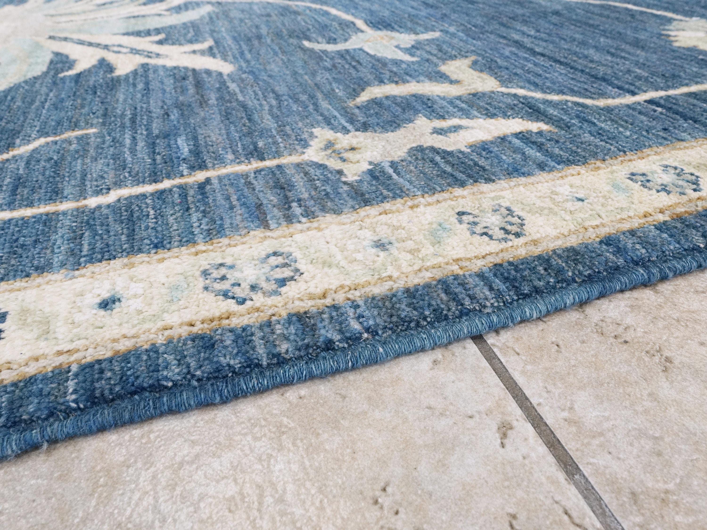 8x10 Ft Blue Ushak Rug - Hand Knotted Wool Oriental Rug